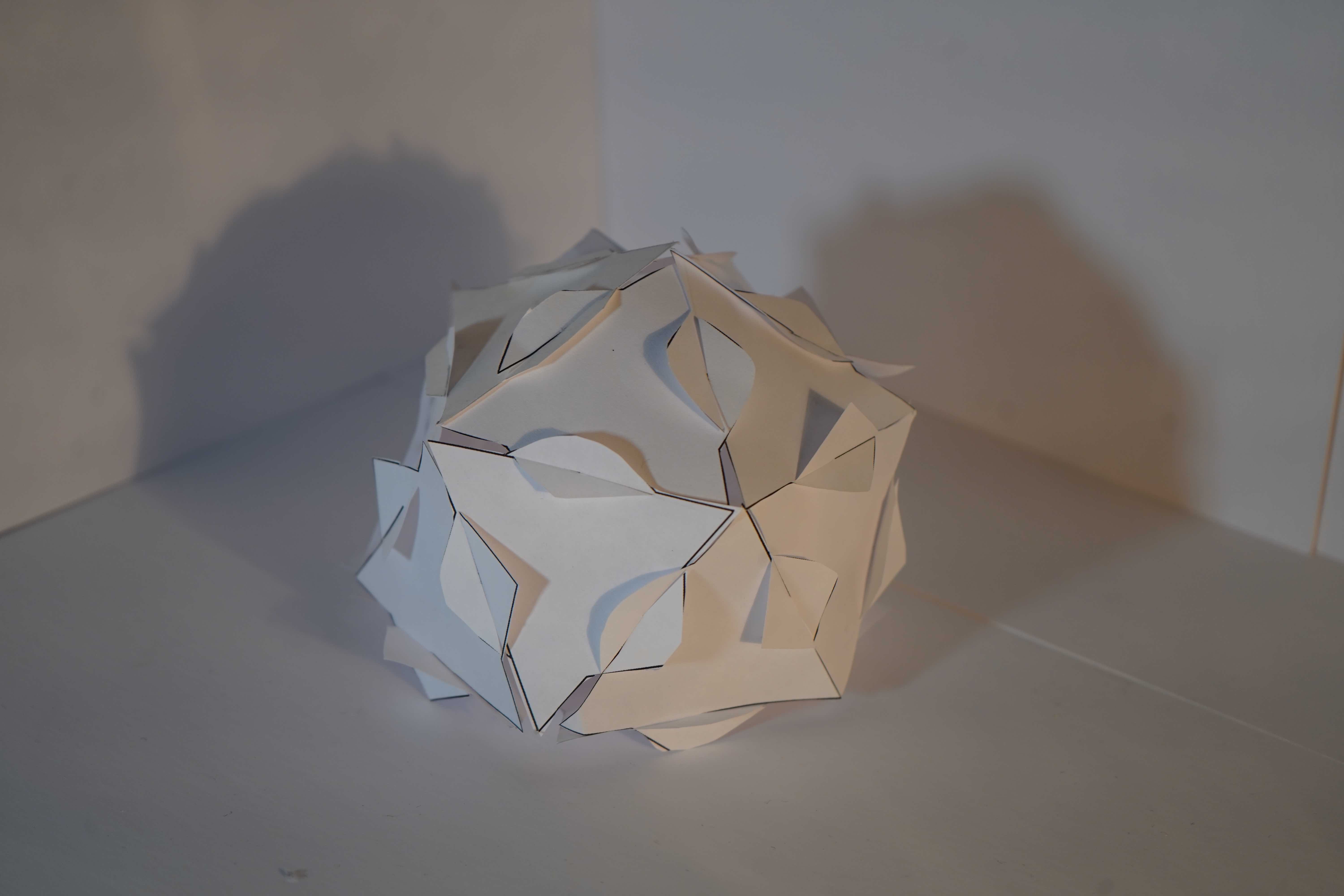 paper model of icosahedron